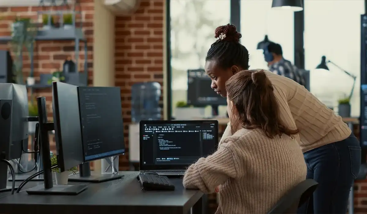 empleados en ciberseguridad con estrategia zero trust